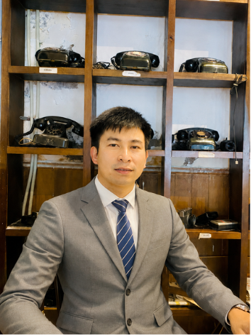 Phùng Văn Khiển